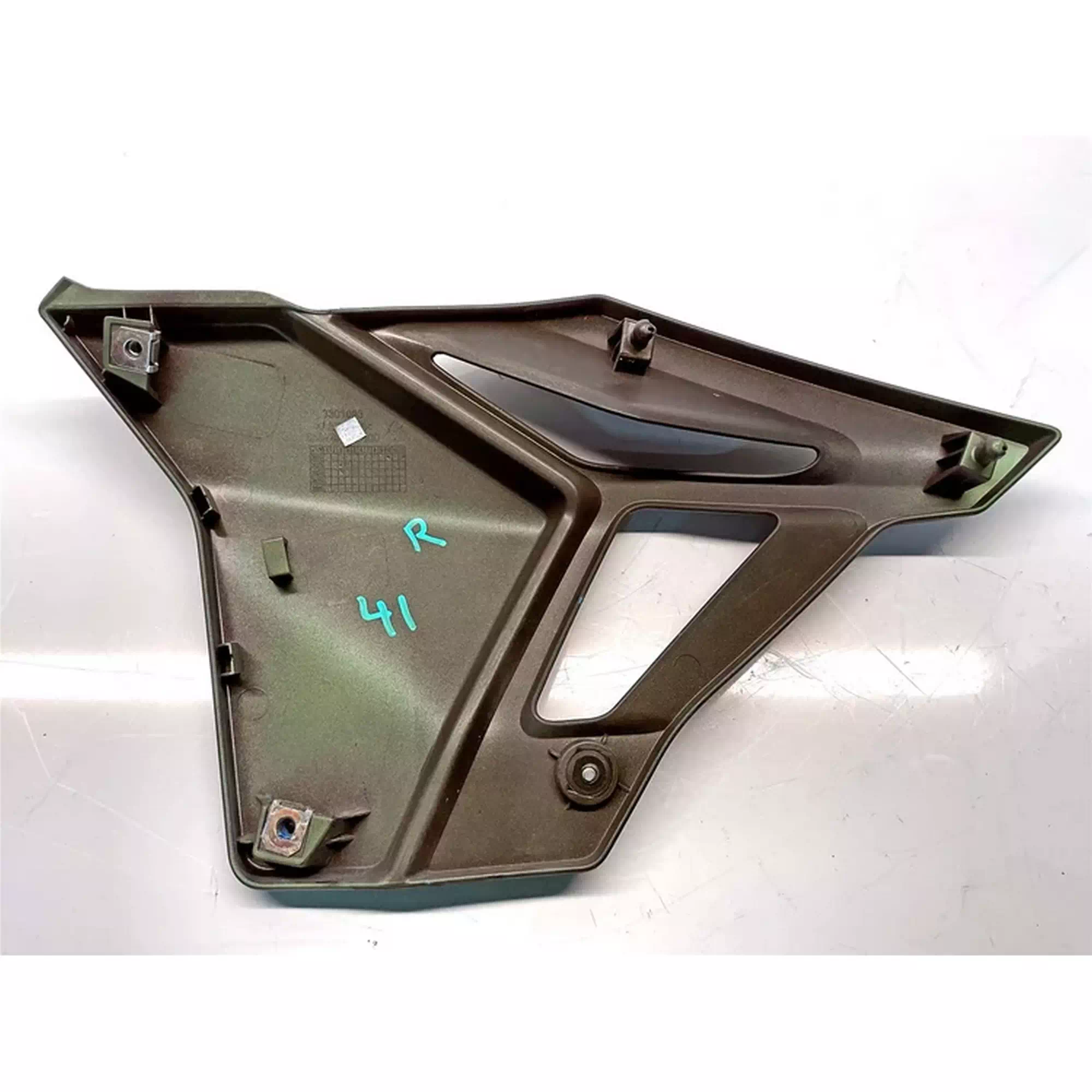 BENELLI TRK 702 X RADYATÖR MUHAFAZA DEKORU SAĞ YEŞİL #KM 88110